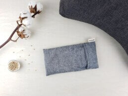 AmmaTherapie_eye-pillowdenim2_c5f68e99-eb13-4da0-afcd-4bcc702ee5cc.jpg