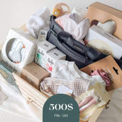 Boîte cadeau naissance fille 500$ avec sac Lambert, veilleuse, soins Lolo et essentiels bébé en caisse bois