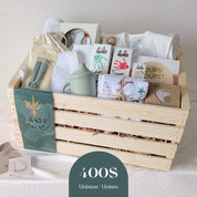 Boîte naissance unisexe 400$ en caisse de bois avec vêtements, soins Lolo et accessoires pour bébé