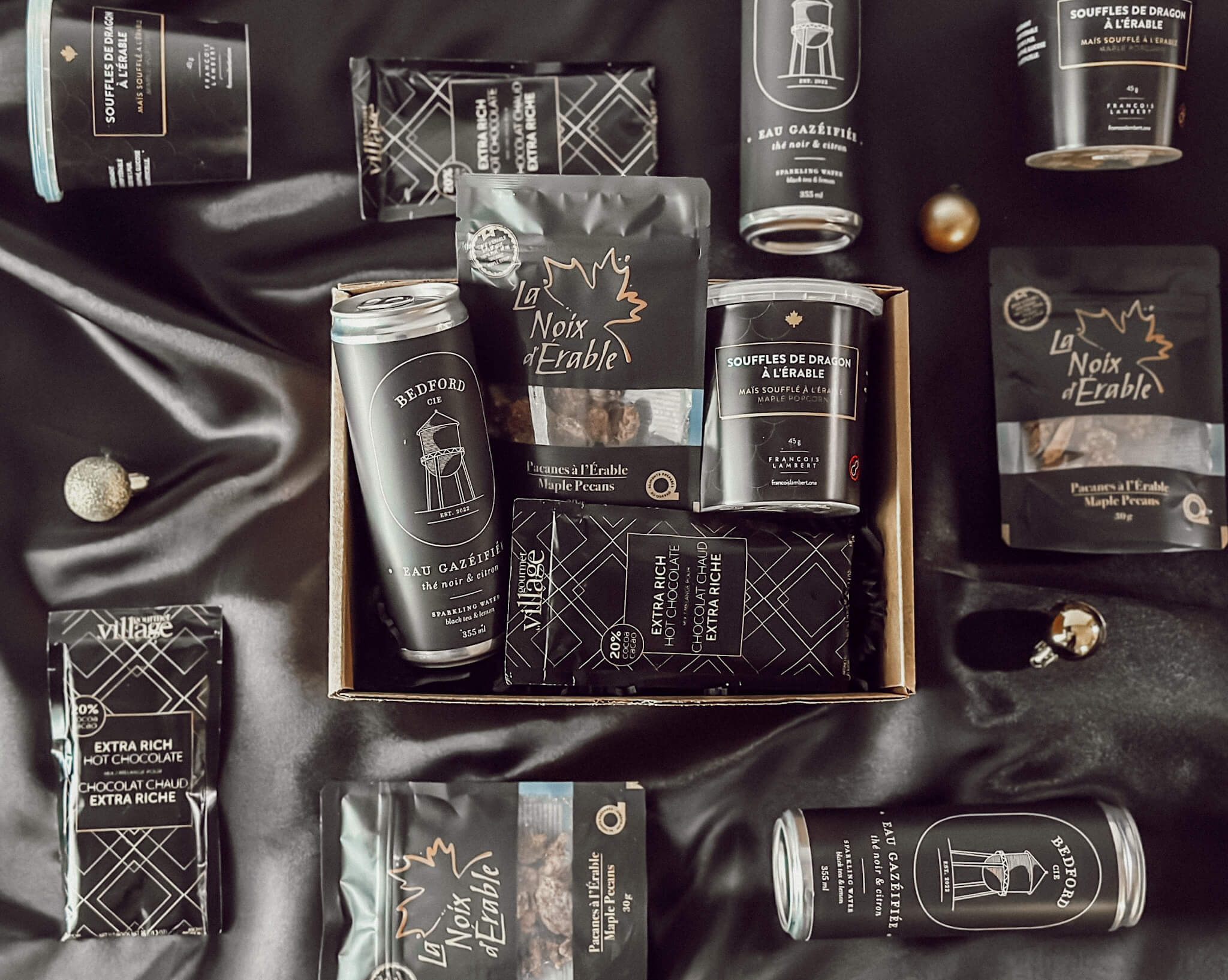 boite de produits quebecois noir homme unisexe entreprise