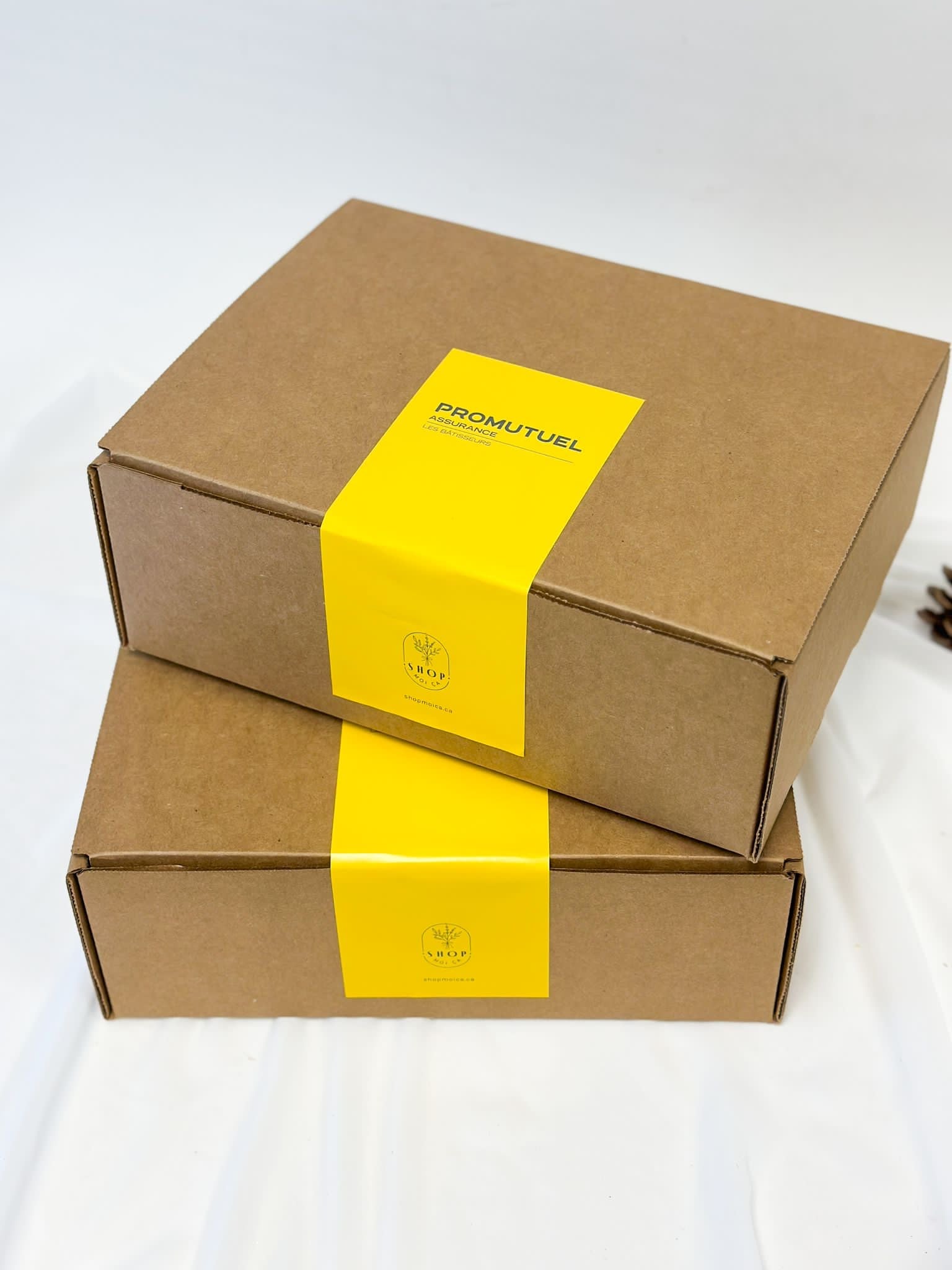 Customized corporate packaging by the batch
