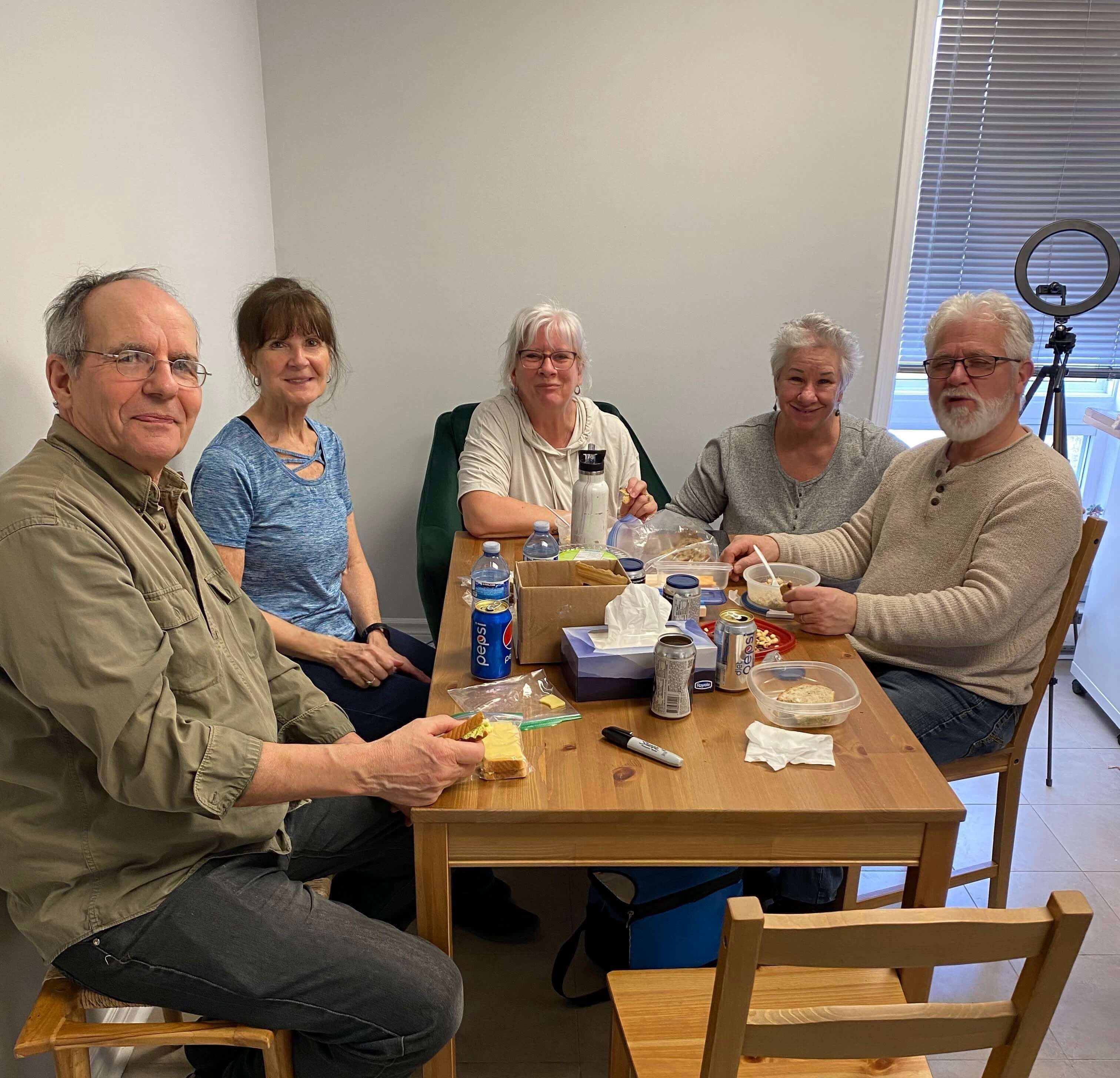 Tamalou, the gang that hurts everywhere. The ones who called themselves &quot;Tamalou&quot; by asking themselves: &quot;Where does it hurt?